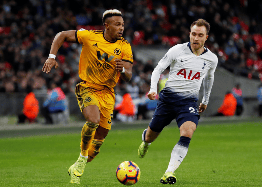 湖人官方：詹姆斯因左脚伤病管理，明日比赛出战成疑（湖人通告：因左脚伤病管理，詹姆斯明日出场成疑）