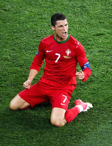 打入制胜一球，麦卡利斯特当选利物浦vs皇马全场最佳球员（绝杀制胜！麦卡利斯特当选利物浦对皇马全场最佳）