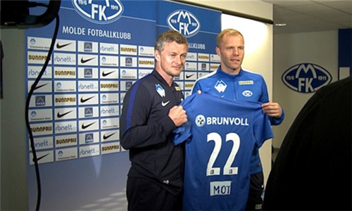 意甲奇妙世界：斯帕莱蒂与孔蒂的角色变换与霍伊伦德的惊艳表现（意甲奇境：斯帕莱蒂与孔蒂的角色切换，霍伊伦德闪耀全场）