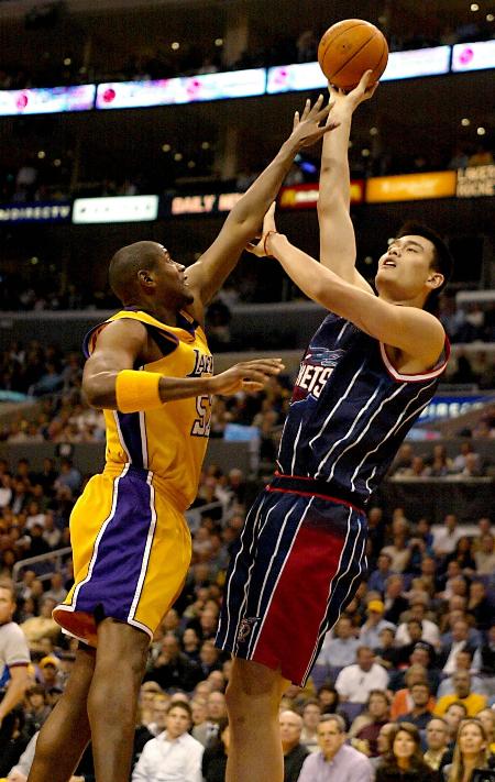 埃贝尔：穆西亚拉复出要等到1月；和格纳布里续约谈判很顺利（埃贝尔：穆西亚拉预计一月回归；格纳布里续约进展顺利）