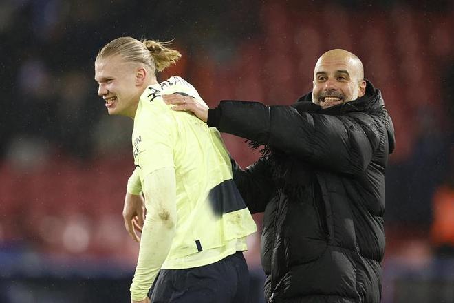 多特蒙德球迷挂横幅，反对海外比赛并攻击西甲高层（多特蒙德球迷打出横幅，抵制海外办赛并抨击西甲高层）