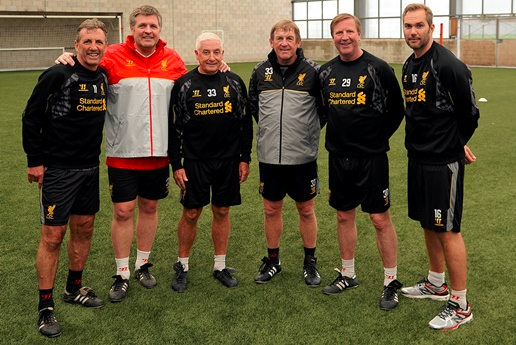 英超战报：哈钦森助攻，热苏斯头球制胜，森林1-0客胜狼队（英超简报：哈钦森送助攻，热苏斯头球建功，森林客场1-0击败狼队）