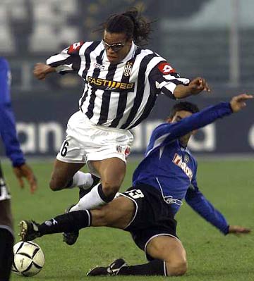 他用进球告别低谷（用进球宣告走出低谷）