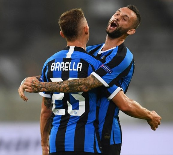 TA：加拉格尔在马德里过得很开心，俱乐部对他的工作态度满意（TA：加拉格尔在马德里过得愉快，俱乐部对其职业态度表示认可）