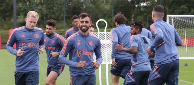 科尔威尔：我出身贫困且人生本可能不同，所以想帮助贫困儿童（科尔威尔：出身贫寒、人生本可不同，因此要帮助贫困儿童）