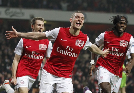 跟队：孙兴慜将留在韩国，以便于完成加盟洛杉矶的转会（随队记者：孙兴慜将留在韩国，以推进加盟洛杉矶的转会手续）