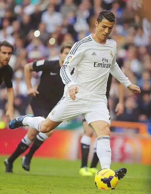 世预赛对亚美尼亚破门，雷纳托-韦加攻入国家队生涯首球