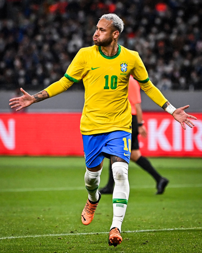 杜兰特篮下强打稳定胜局（杜兰特内线统治锁定胜局）