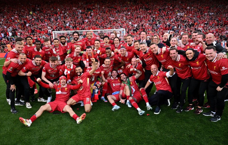 中超：山东泰山客场2-0完胜青岛队（中超：山东泰山客场2-0击退青岛队）